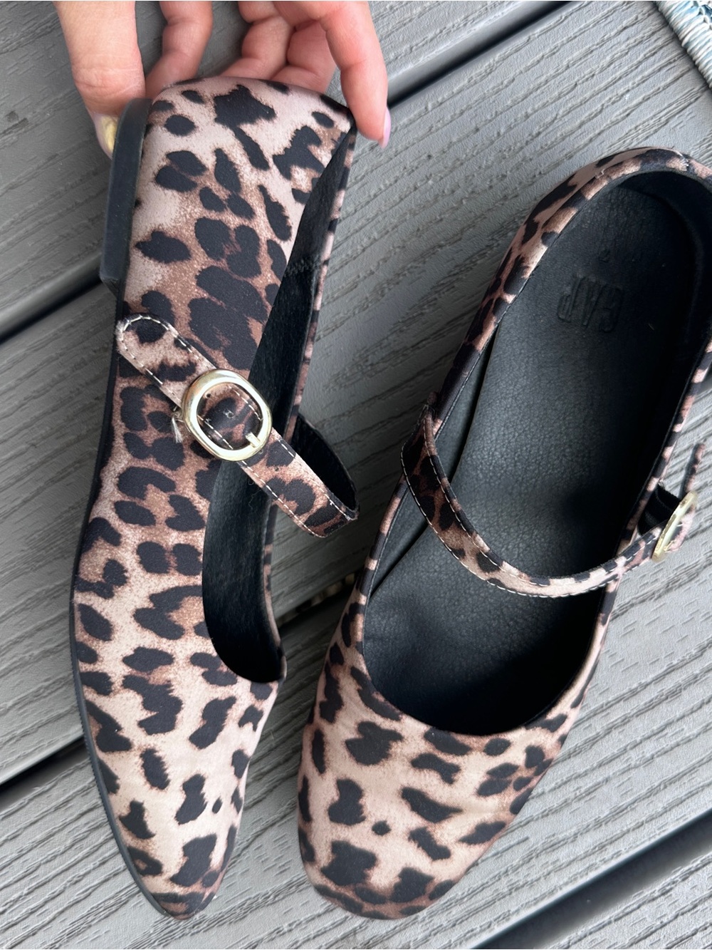 Gap cheetah Leopard Print Mary Jane Flats - Black & Tan size 7